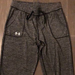 Under armour dark grey and black sweatpants size s